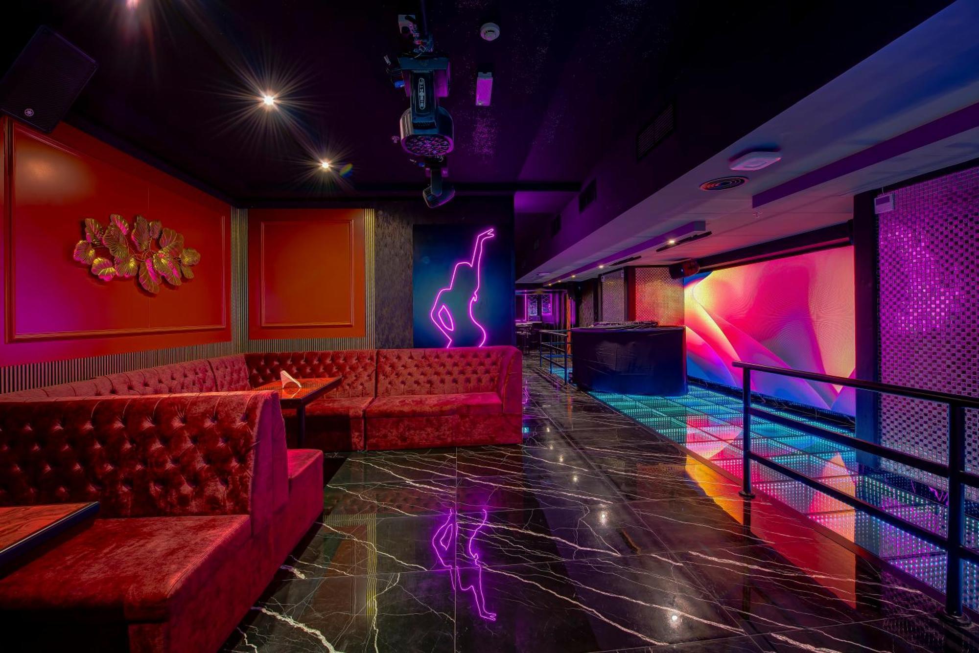 Wescott Hotel Dubai Exterior foto